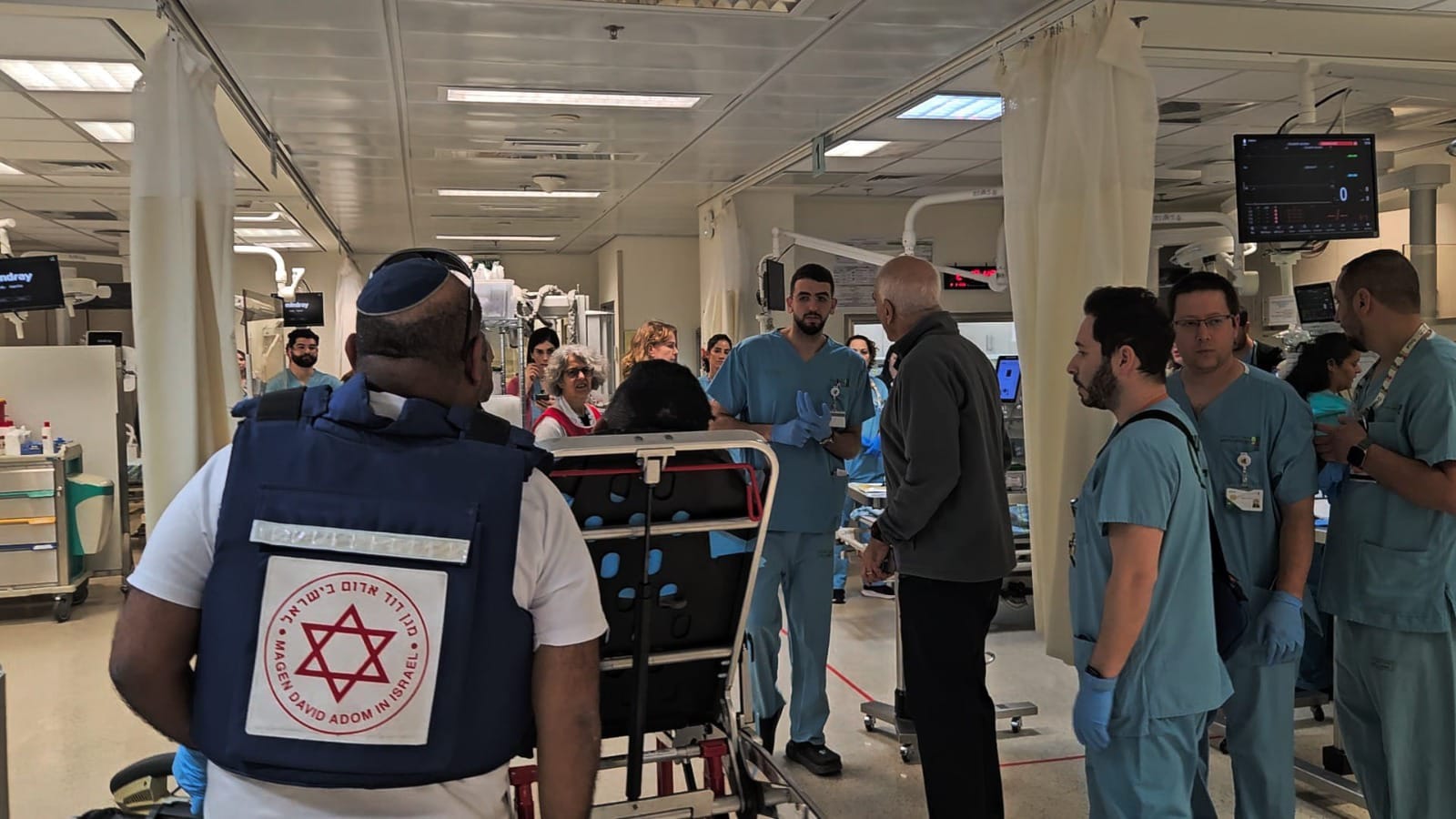 Wounded Israelis brought to beilinson Hospital