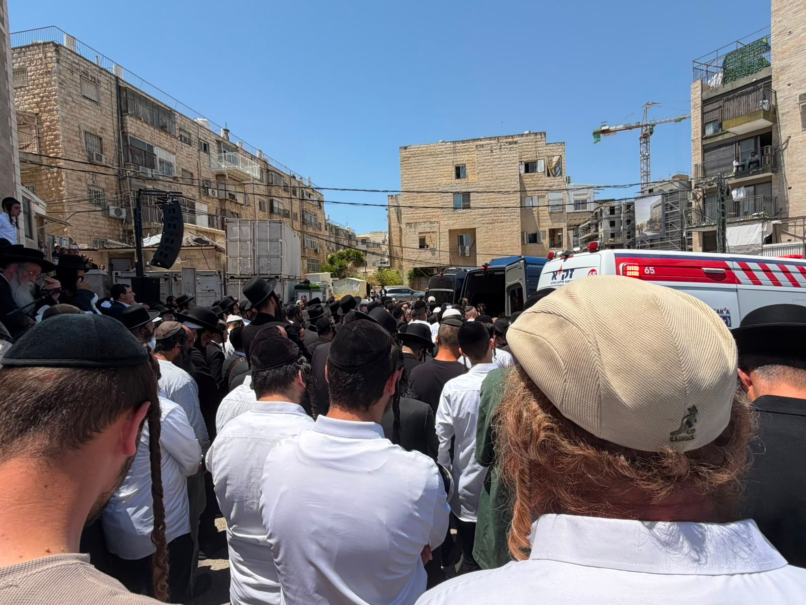 Shalom Saginer's funeral