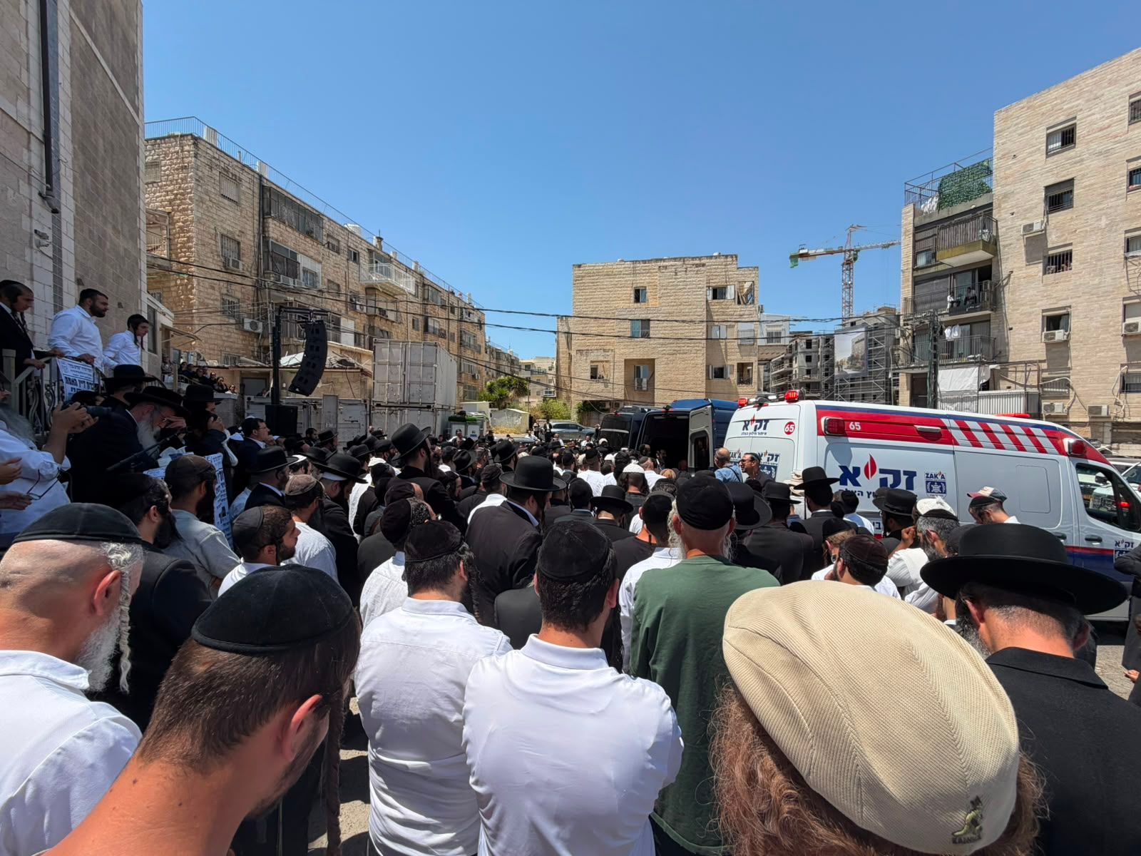 Shalom Saginer's funeral