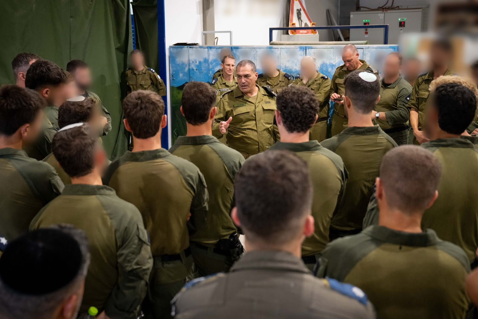 IDF Chief visits soldiers
