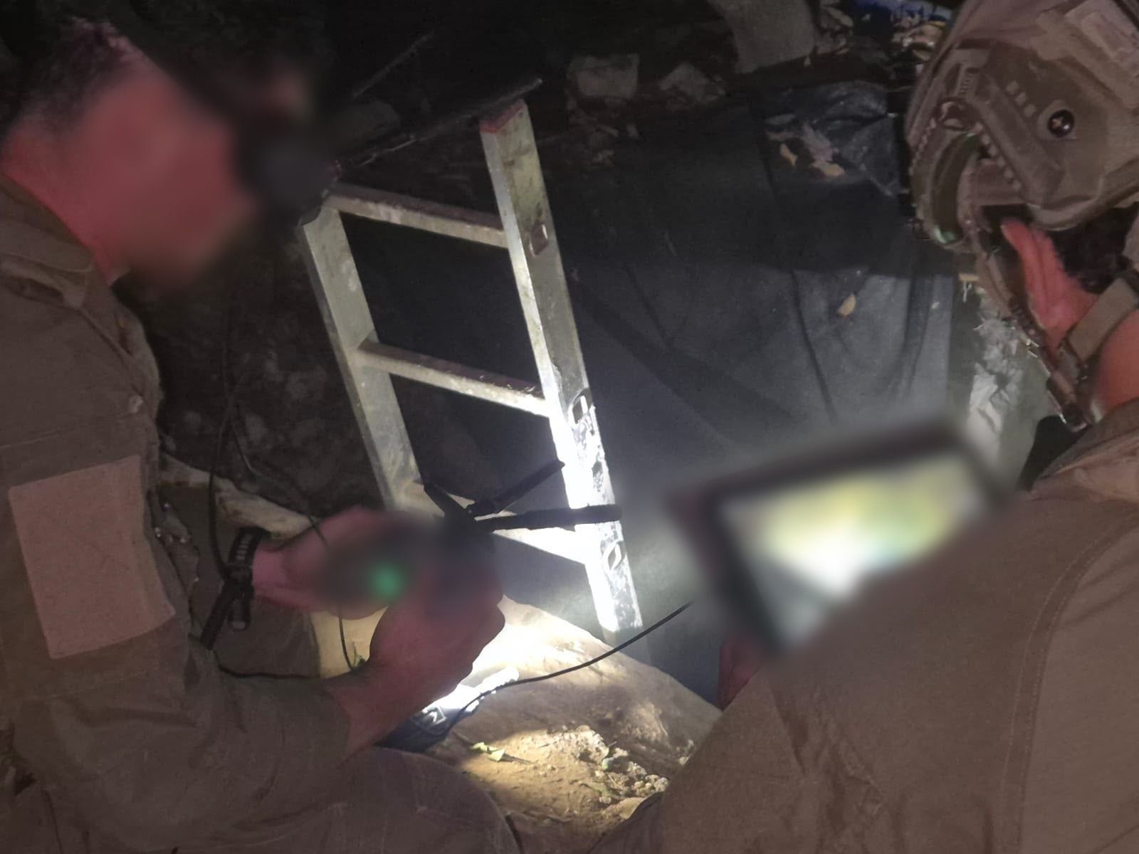 Yahalom unit fighters investigating shaft in Qalqilya