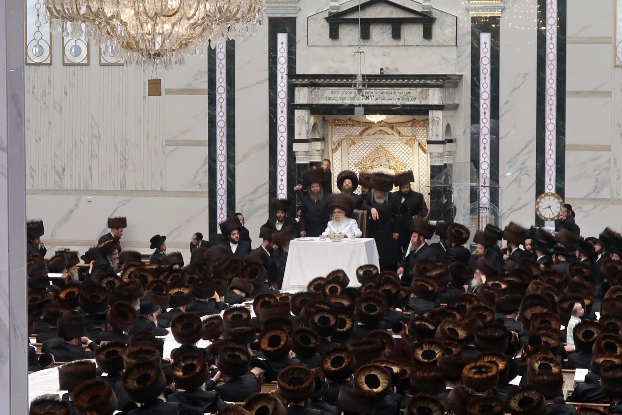 Motzaei Rosh Hashanah at the Satmar court
