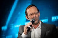 Moshe Feiglin at a Srugim conference