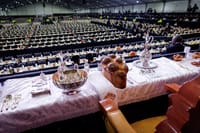 Satmar Rebbe's table