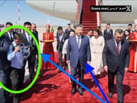 Photographer tries to get close to the Chinese president