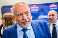 Liberman mocks Katz