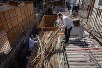 Building sukkos in Yerushalayim