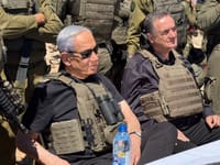 Netanyahu with Defense Minister Katz