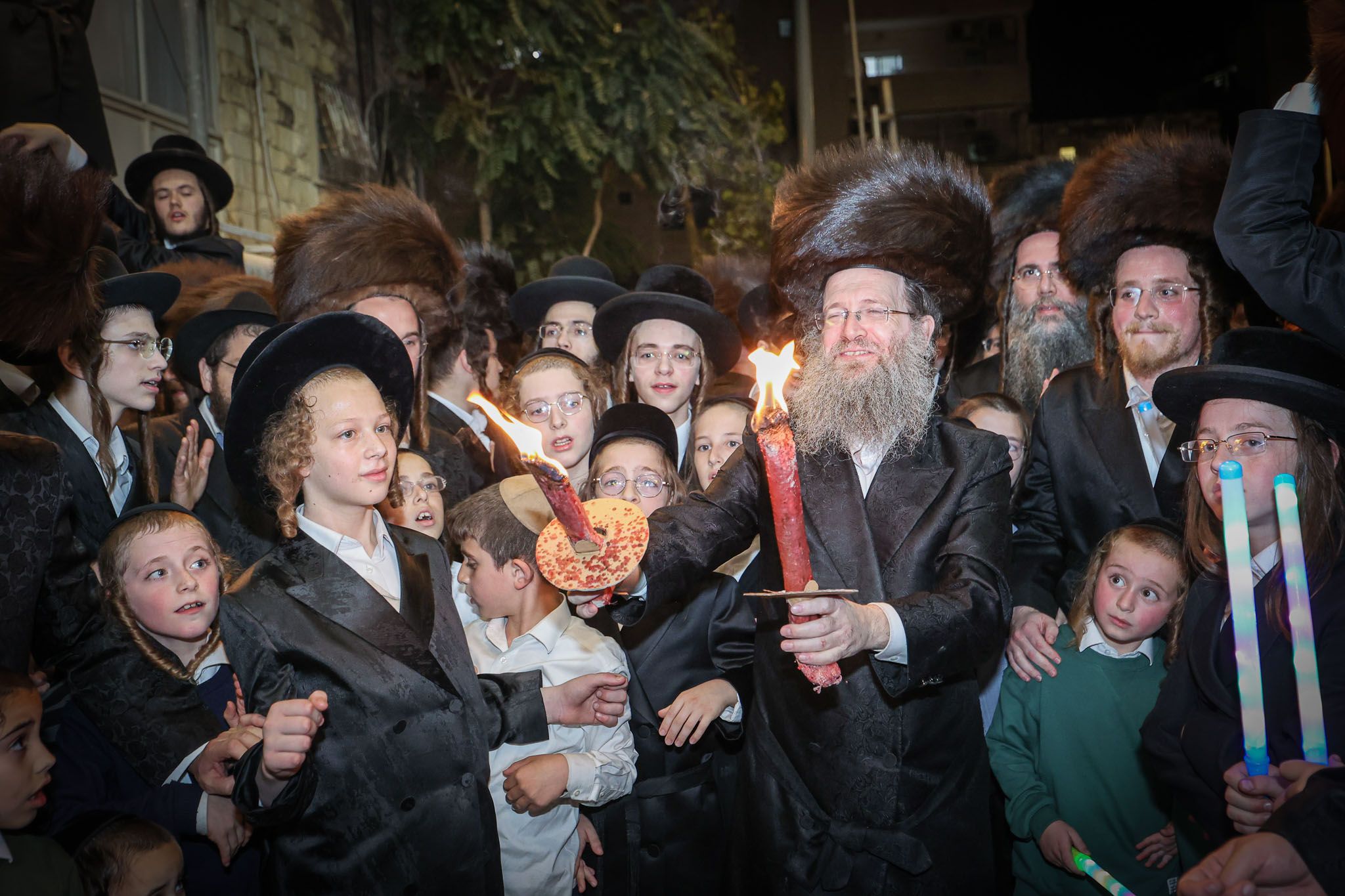 Hachnasas sefer Torah at the beis medrash of HaGaon HaTzaddik Rav Nachman Biderman