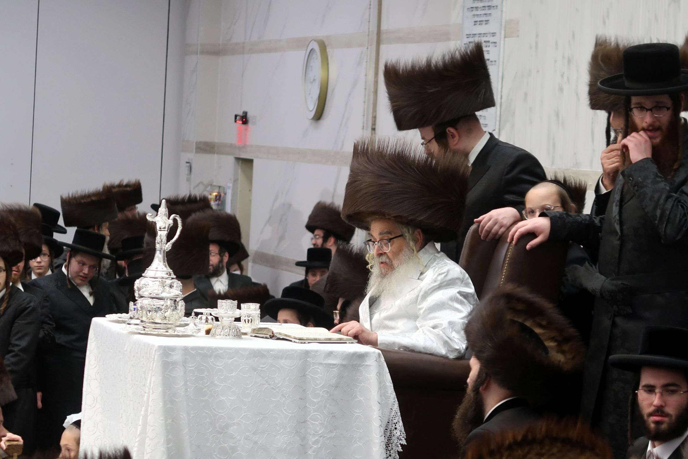 Motzaei Rosh Hashanah at the Satmar court