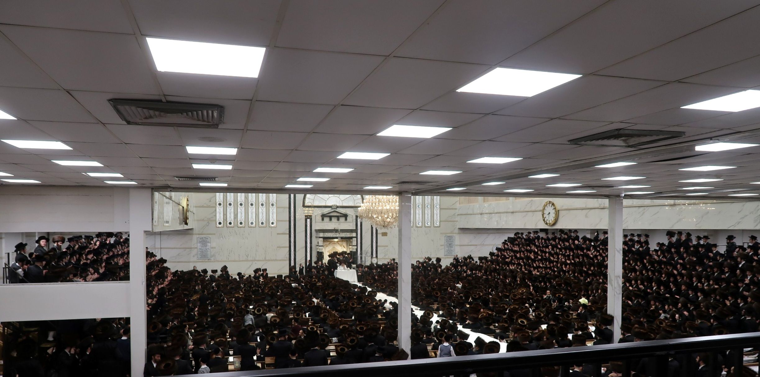 Motzaei Rosh Hashanah at the Satmar court
