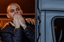 Released hostages Omer Wenkert arrives at the Rabin Medical Center in Petah Tikva, February 22, 2025. Photo by Yonatan Sindel/Flash90