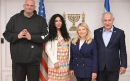 Senator John Fetterman with Benjamin Netanyahu and his wife
