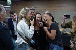 Edan Alexanders' mother speaking on the phone with him for the first time