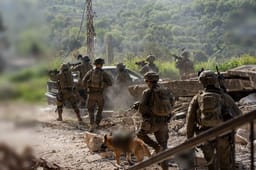 Soldiers operating in Lebanon (NOT connected to article)