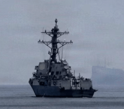 US destroyer in Strait of Hormuz
