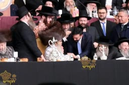 Satmar Rebbe with Mamdani