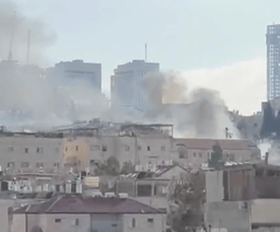 Major Fire Breaks Out in Jerusalem’s Bar Ilan Neighborhood