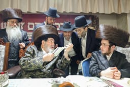 Vizhnitz Admor with MK Gafni