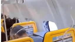 Ryanair Cabin Window Shatters Mid-Flight 