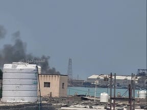 Houthi forces launched rocket and drone attacks on Saudi backed forces at Al Mukha port, west of Taiz, Yemen. 