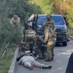 Armed Confrontation Erupts Between Ukraine's Two Main Intelligence Agencies