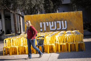 Hostage chairs