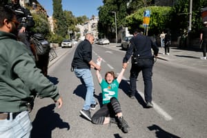 sraelis attending a protest march against the decision of Israeli prime minister Benjamin Netanyahu to fire head of Shin Bat Ronen Bar, clash with police in Jerusalem. March 19, 2025. 