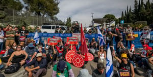 Left wing protesters block roads in Jerusalem 