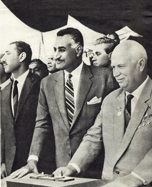 Gamal Abdel Nasser, in the middle