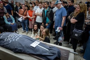 Family and friends attend the funeral of Tzeela Gez who were murdered in a terror shooting attack on Route 446 yesterday, at Har HaMenuchot Cemetery in Jerusalem, May 15, 2025.