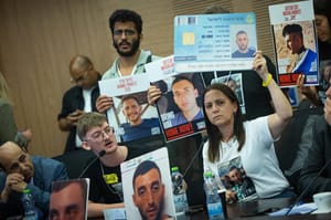 Hostages's families 