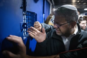 Itamar Ben Gvir visiting Palestinian prisoners