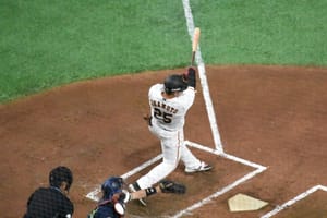 Okamoto at bat with the Yomiuri Giants.