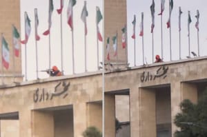 IRGC sniper on the roof of Isfahan's city municipality