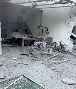 Damege to home in Shoham, after Iranian missile baarage