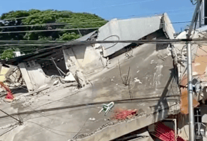 7.8-Magnitude Earthquake Strikes Southern Philippines