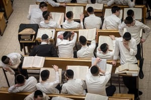Haredi yeshiva students