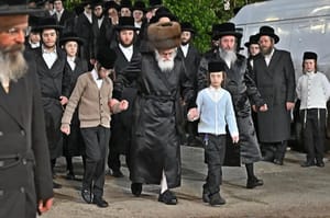 "The Torah's Outcry": Vizhnitz Launches Unprecedented Protest Over Yeshiva Arrests