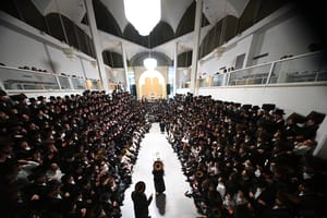 The main beis medrash of Nadvorna