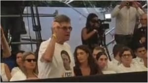 Bereaved father confronts Netanyahu