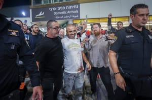 Flydubai passengers after landing in Israel