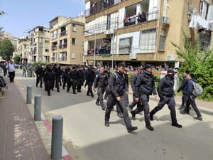 Police in Bnei Brak