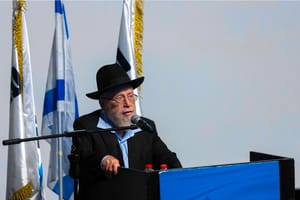 Rav Dov Lior
