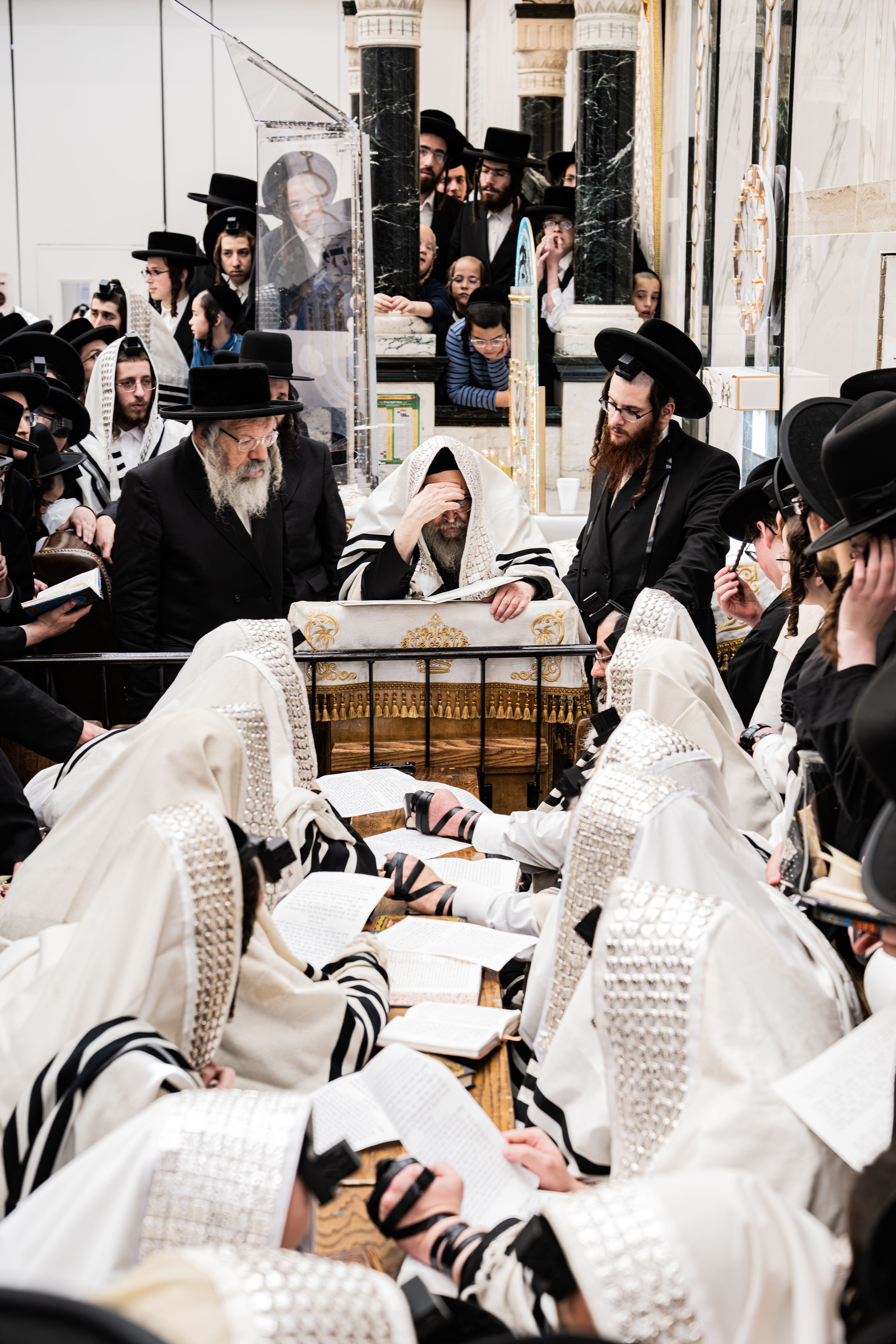 The Satmar Rebbe during Hatarat Nedarim