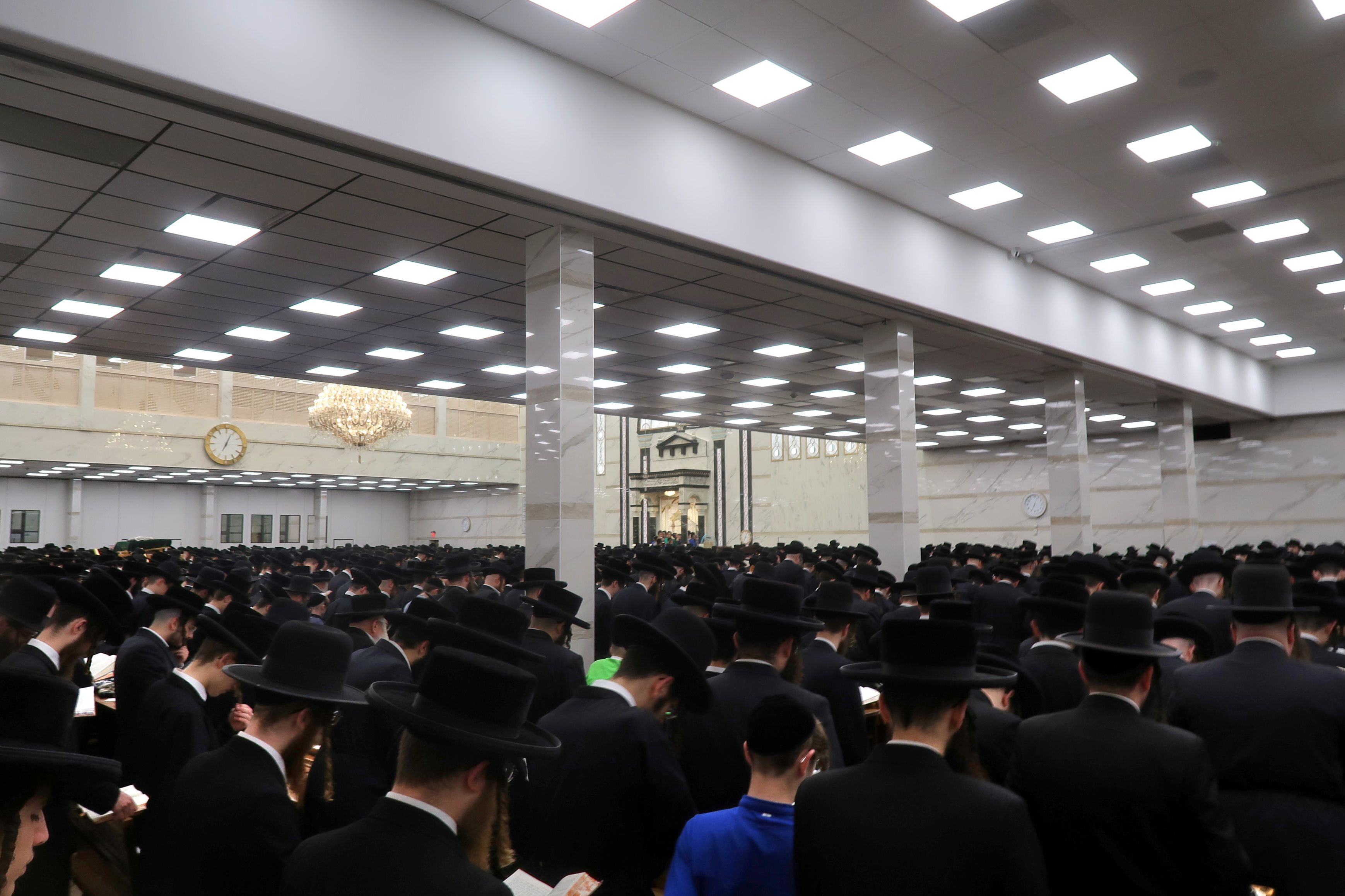Motzaei Rosh Hashanah at the Satmar court