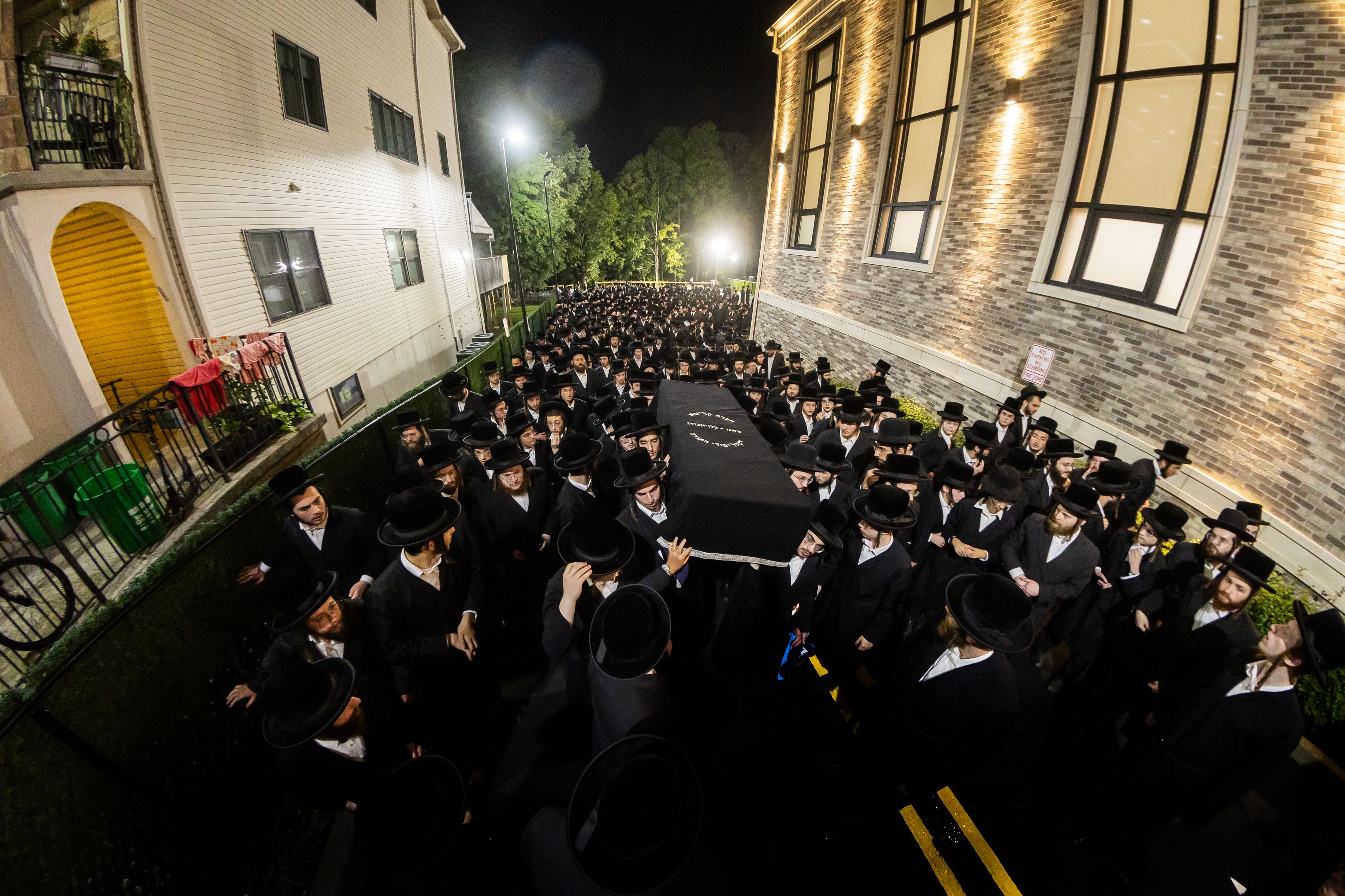 Funeral of Rabbi Berger z'l in USA