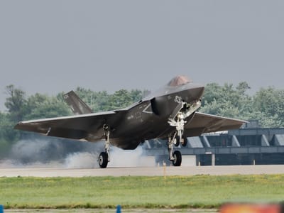  Lockheed Martin F-35