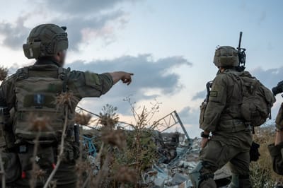 Paratroopers in Gaza