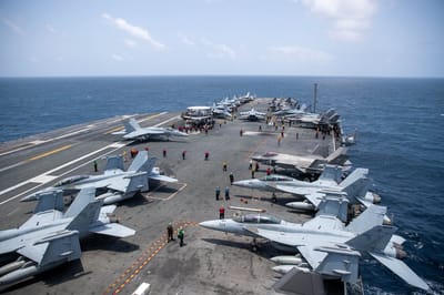Aircraft carrier in the Gulf off Iran